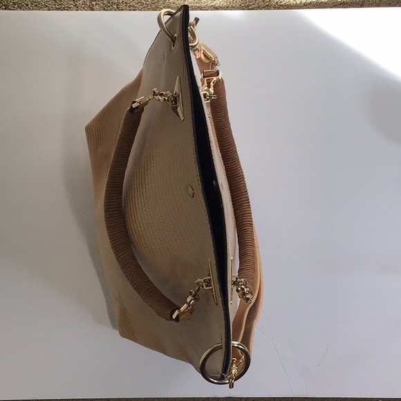 Women’s Handbag - Picture 8 of 8